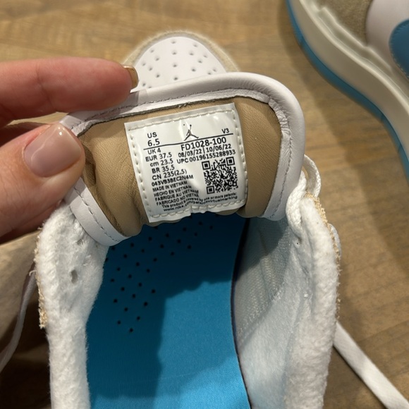 Air Jordan Elevate Low women’s 6.5 - Picture 7 of 7